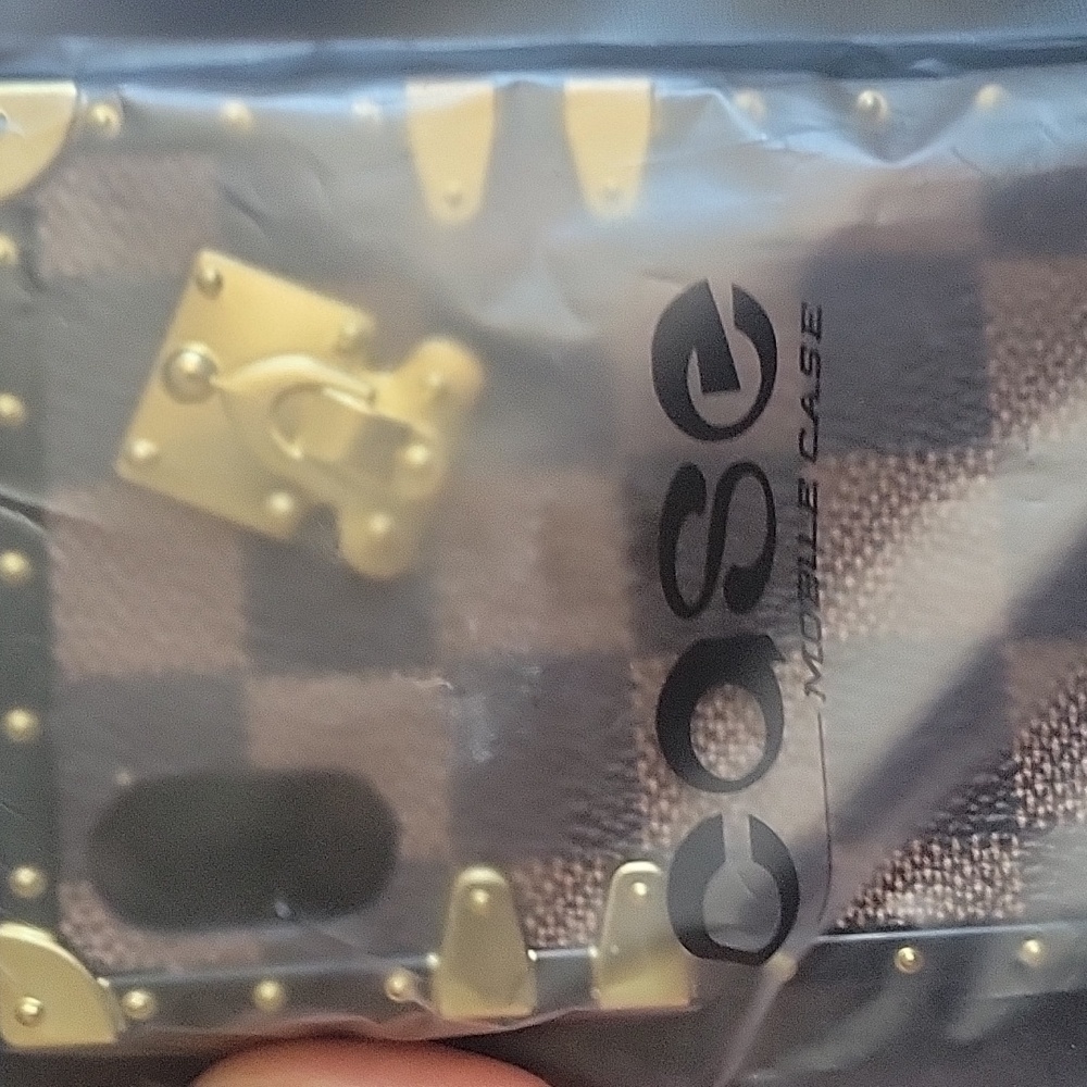 Mobile phone case - Picture 3 of 3